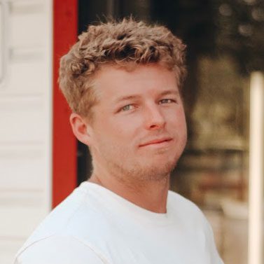 Other Than Extra Cash, What Advantages Do Temp Jobs Have? Ethan Lichtenberg
