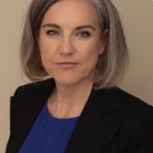 Tips to attract top C-level exec talent Maureen McCann, BA, CCDP, MCRS, MCIS, MCCS, MCES